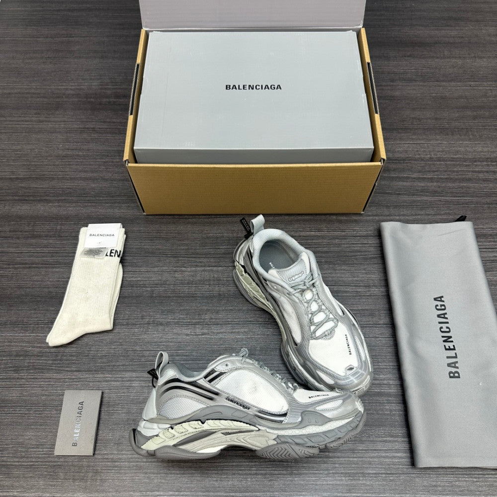 Balenciaga Triple S Sneaker #01 - Color 05 - Image 4
