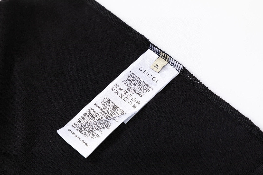 Gucci Logo Print T-Shirt - Image 16
