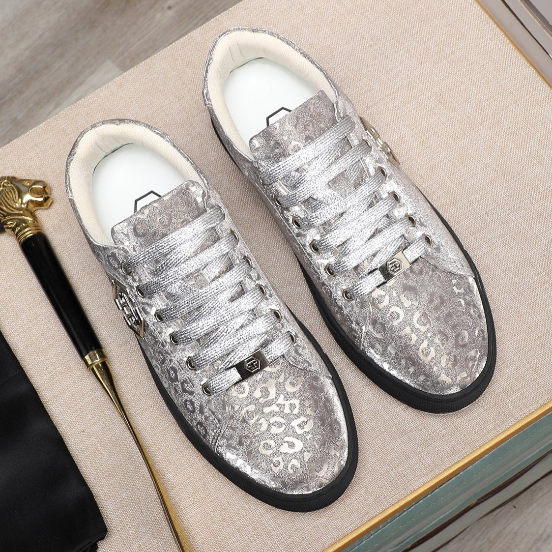 SOLA New Men's Leather Sneakers