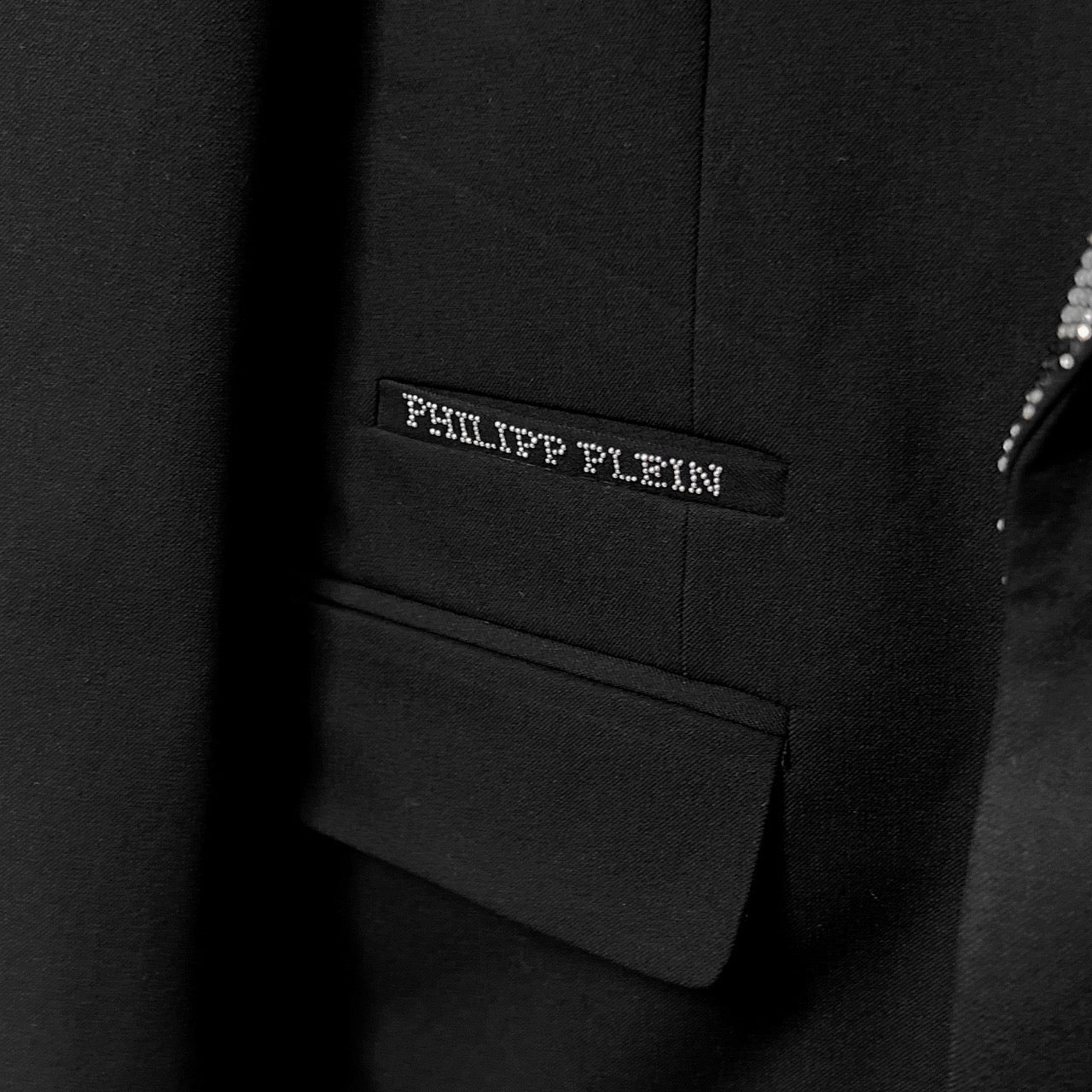 PP Men's Rhinestone Collar Suit