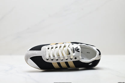 Adidas Classic Casual Sneakers – Lightweight & Non-Slip
