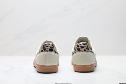 Adidas Samba Classic Low-Top Sneakers