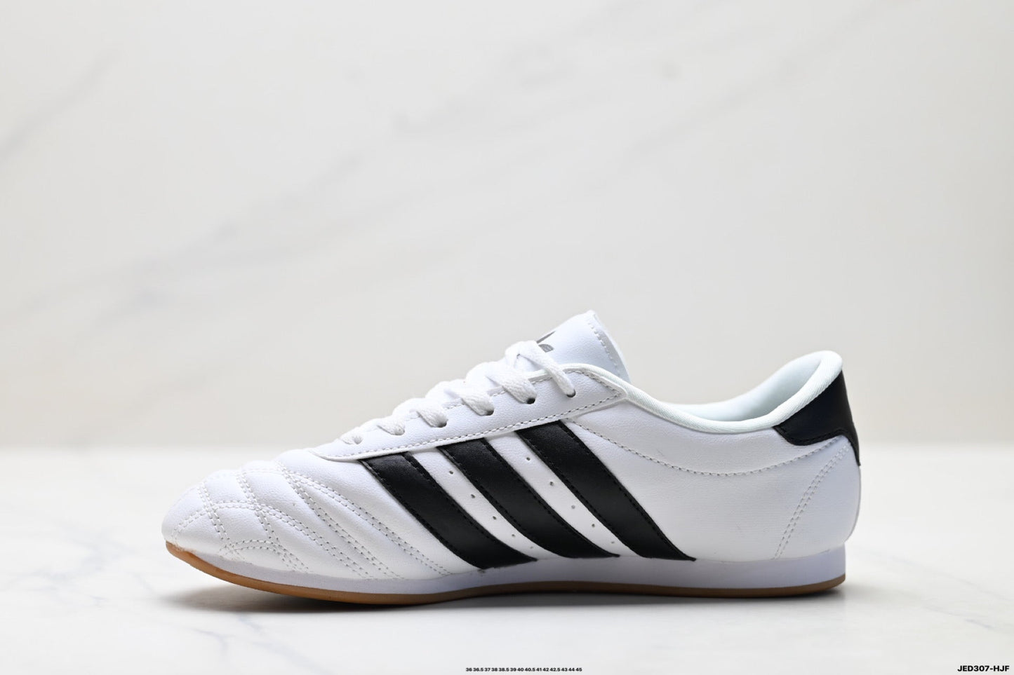 Classic Court Leather Sneakers