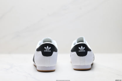 Classic Court Leather Sneakers