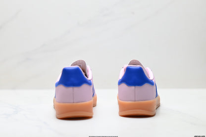 Adidas Classic Low Top Sneakers
