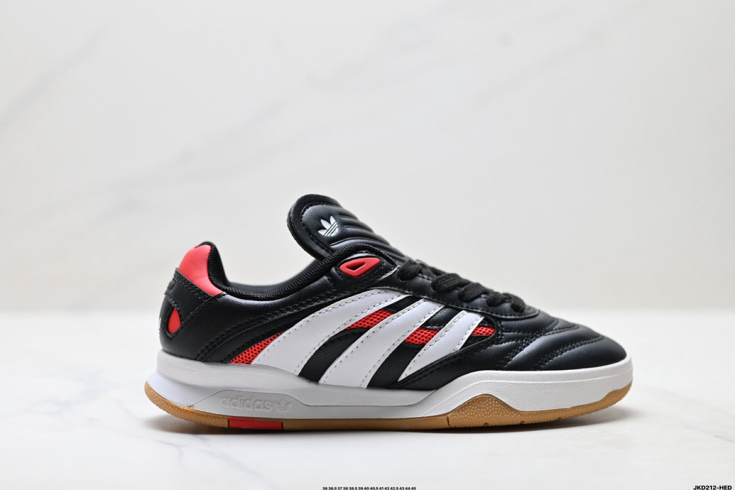 Adidas Predator Mundial Sneakers