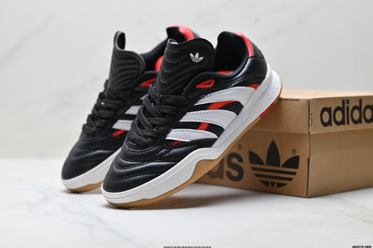 Adidas Predator Mundial Sneakers