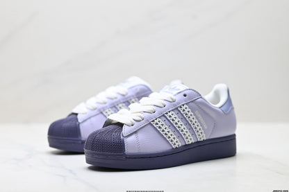 Adidas Superstar Sneakers