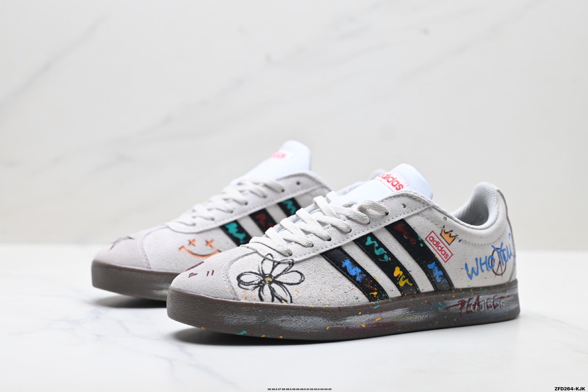 Adidas K81802350 Unisex Casual Sneakers - White/Graphic - image 5