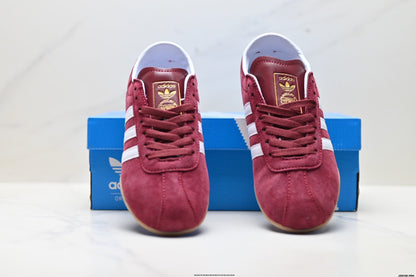 Adidas K81801450 Unisex Casual Sneakers #4 - Burgundy - image 2