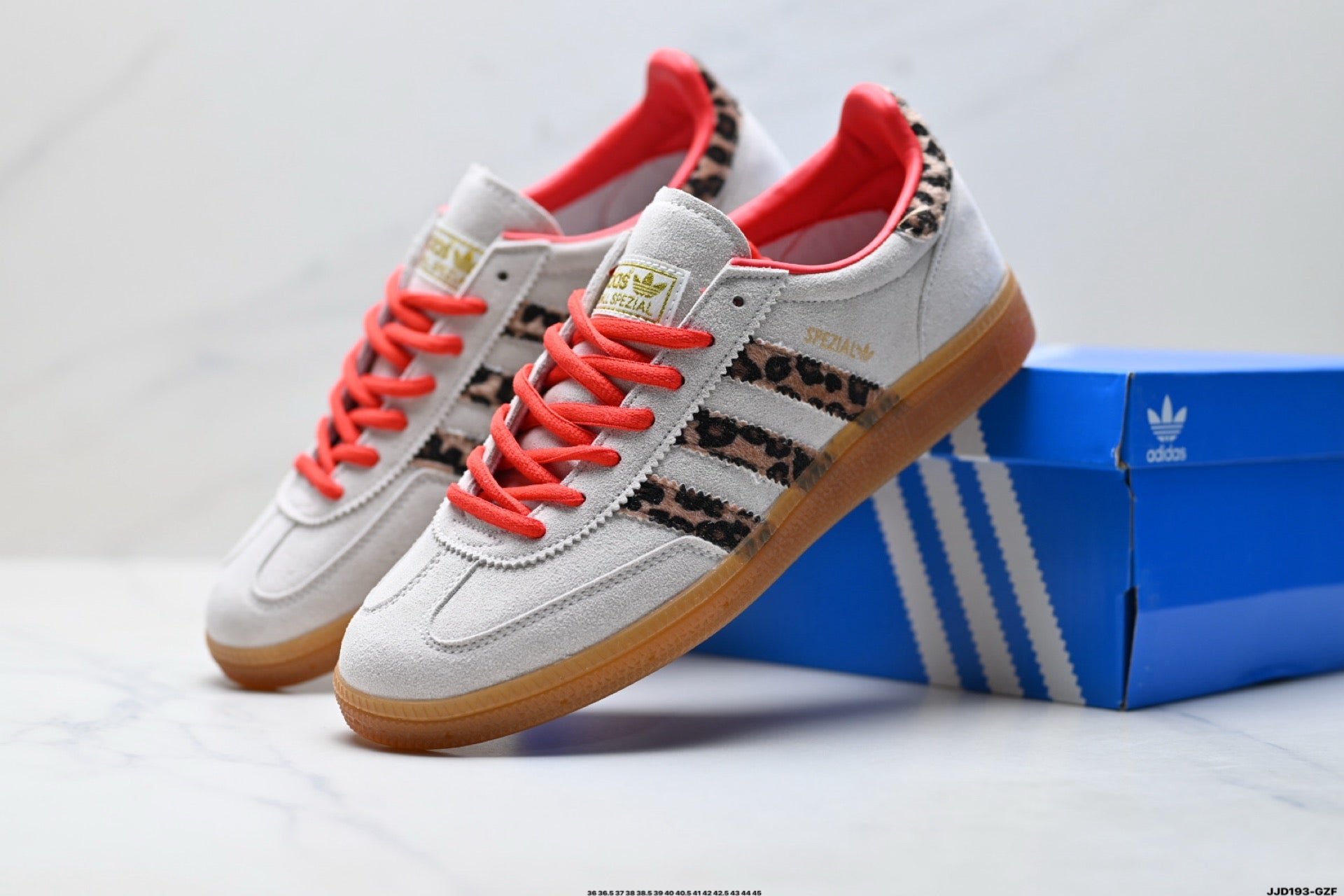 Adidas K81801450 Unisex Casual Sneakers #3 - White/Red