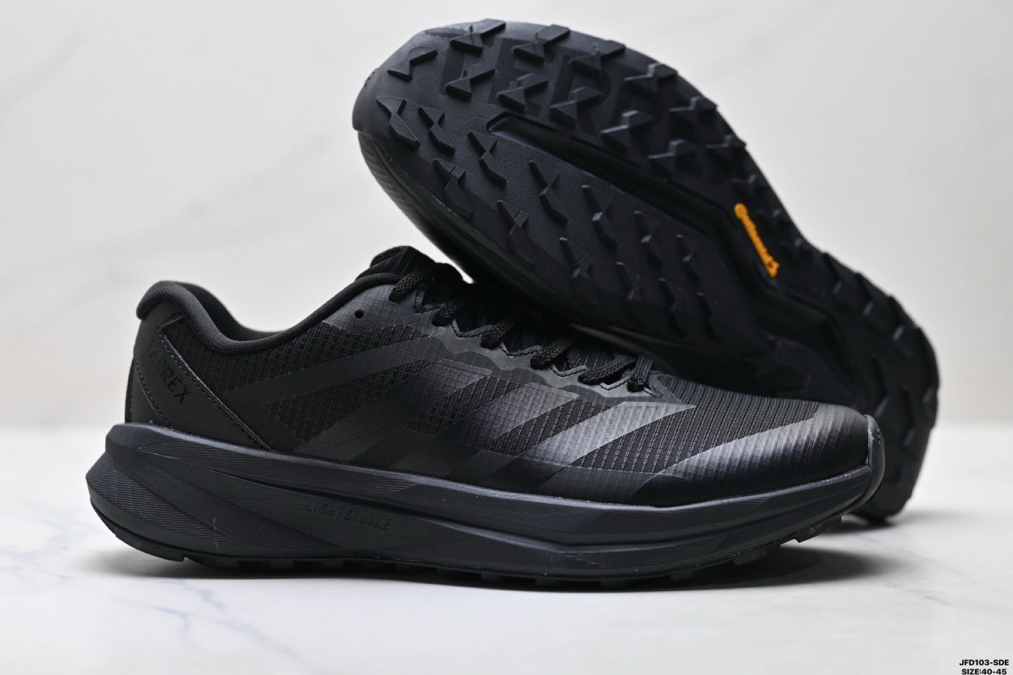 Adidas K81801650 Men's Running Shoes - Black/Grey - image 24