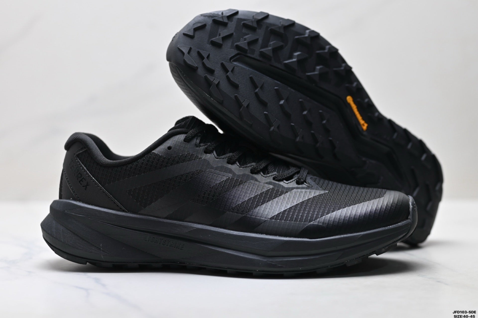 Adidas K81801650 Men's Running Shoes - Black/Grey - image 24