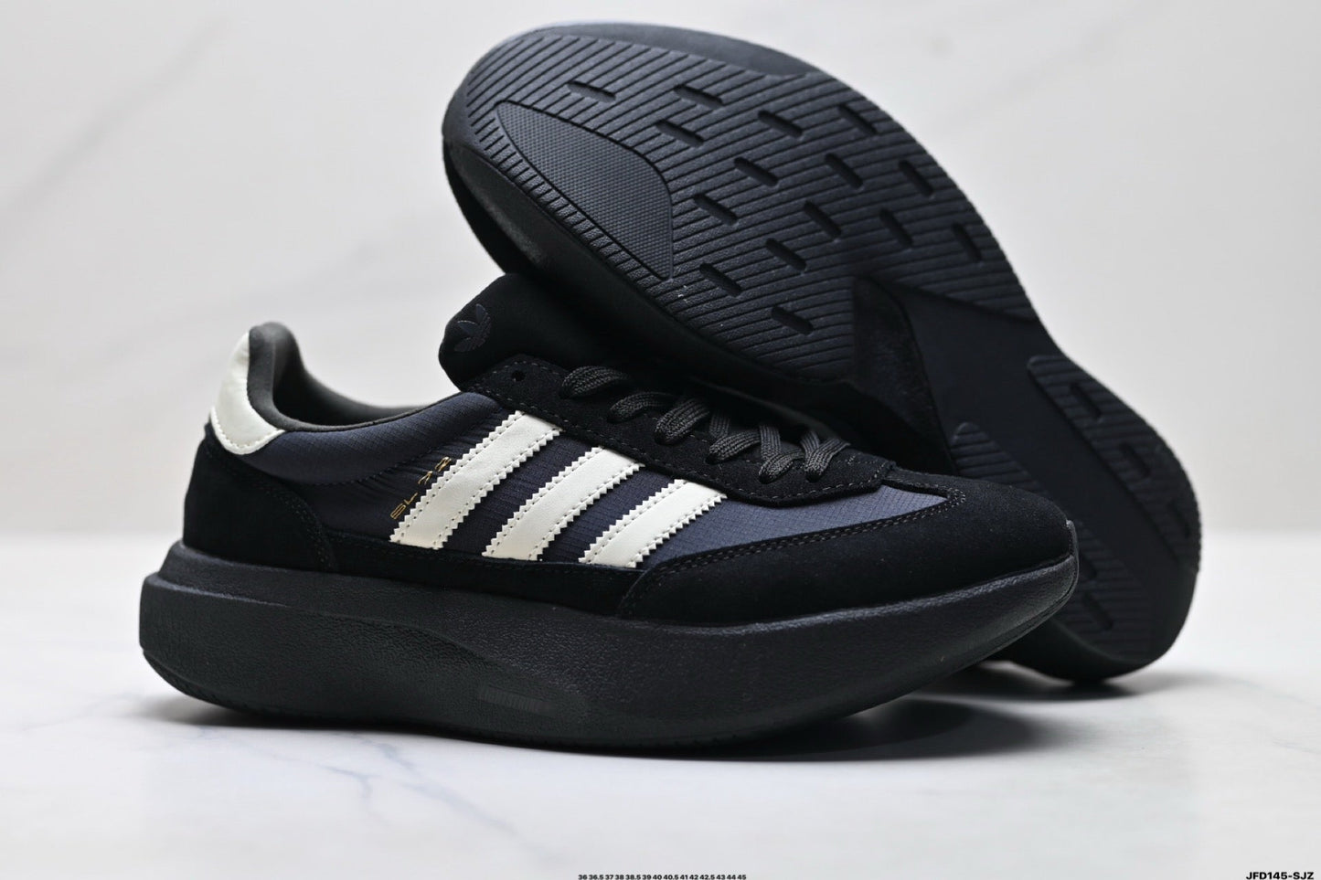 Adidas K81801650 Unisex Running Shoes - Black - image 14