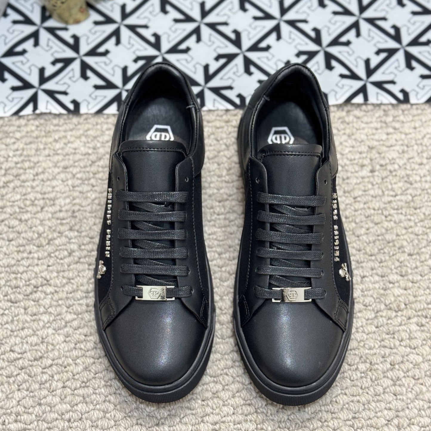 PLElN  Casual shoes