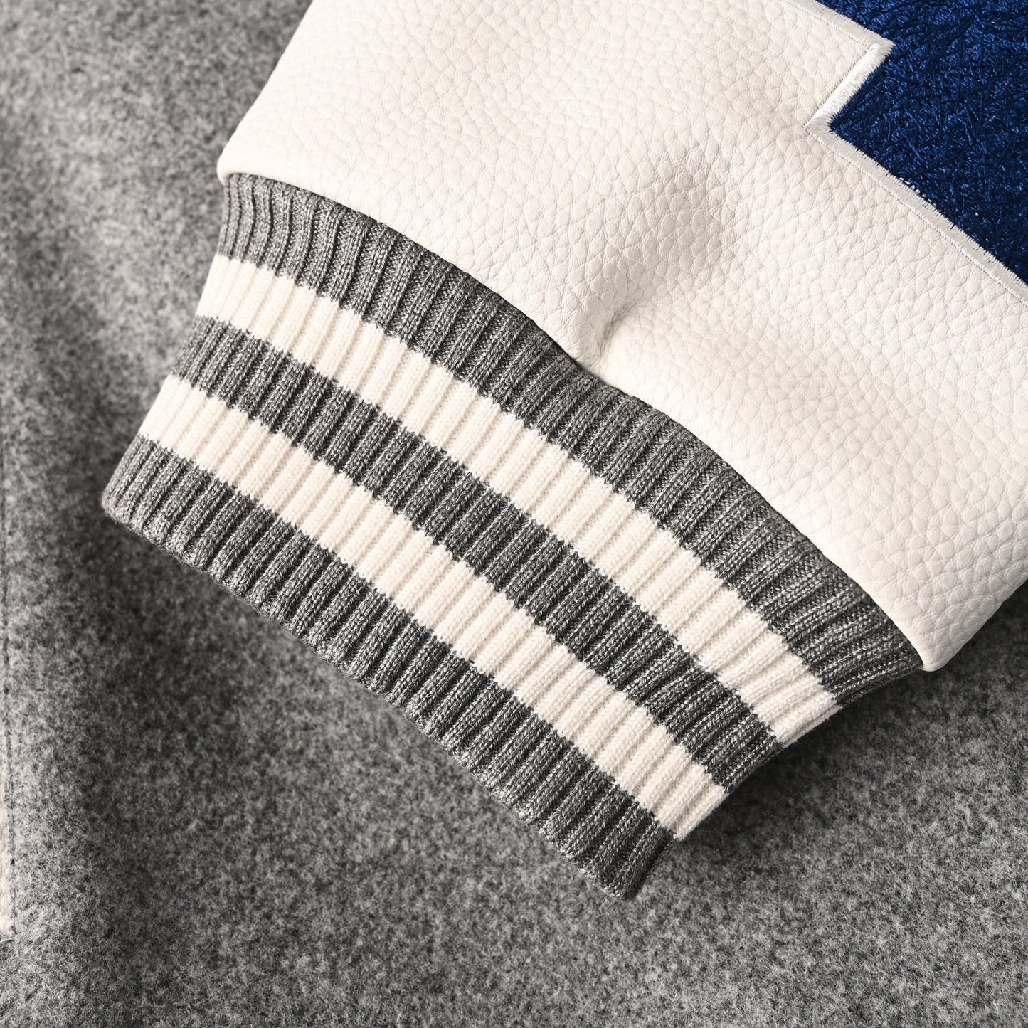 MR.TOM Lobster embroidery Jacket