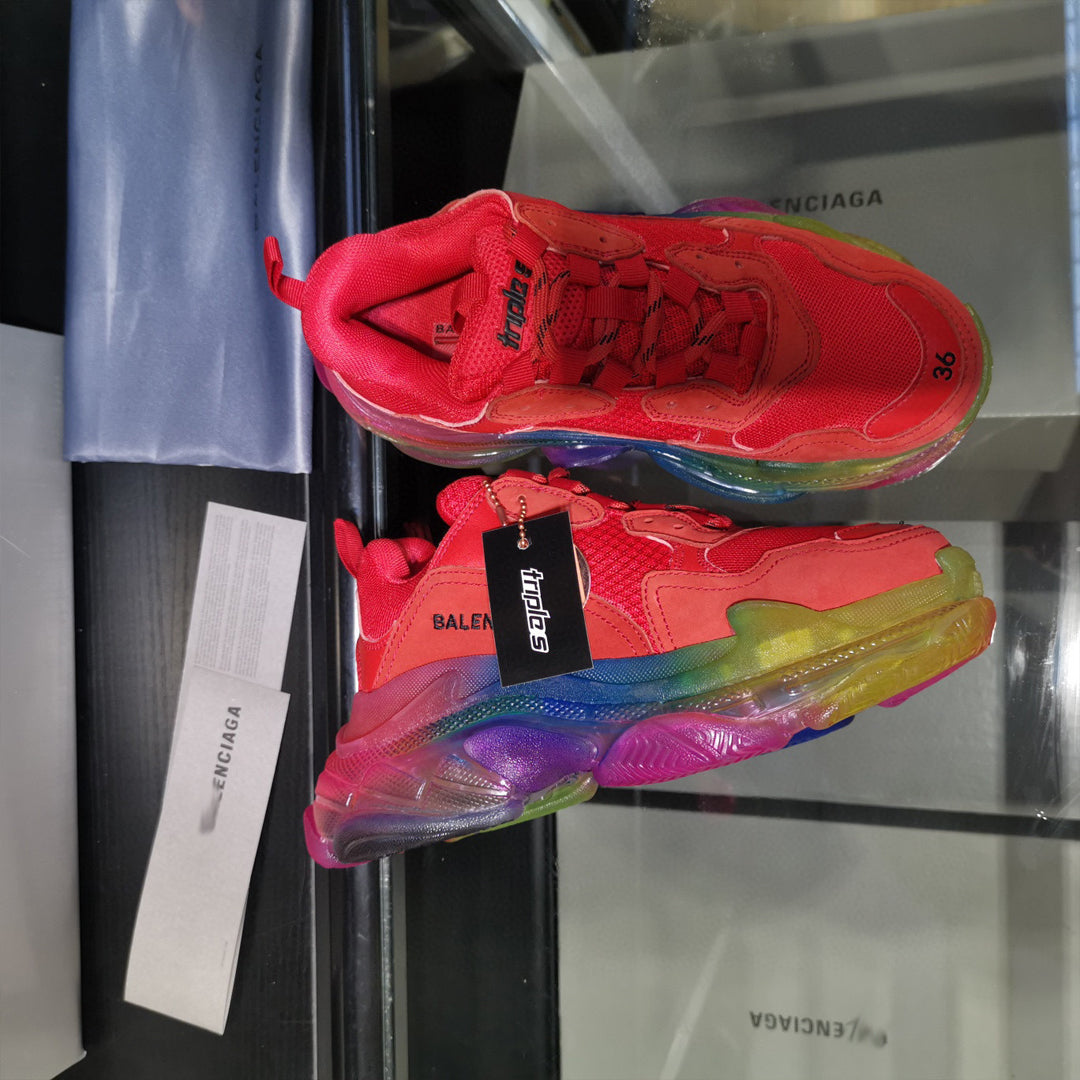 Collaboration Couple's Style Shoe