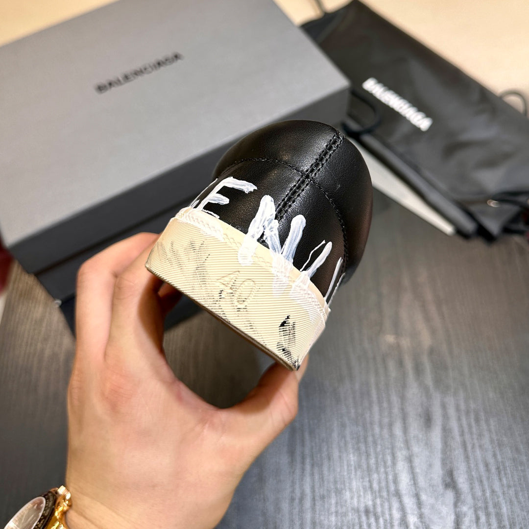 2025 Runway Style Shoe