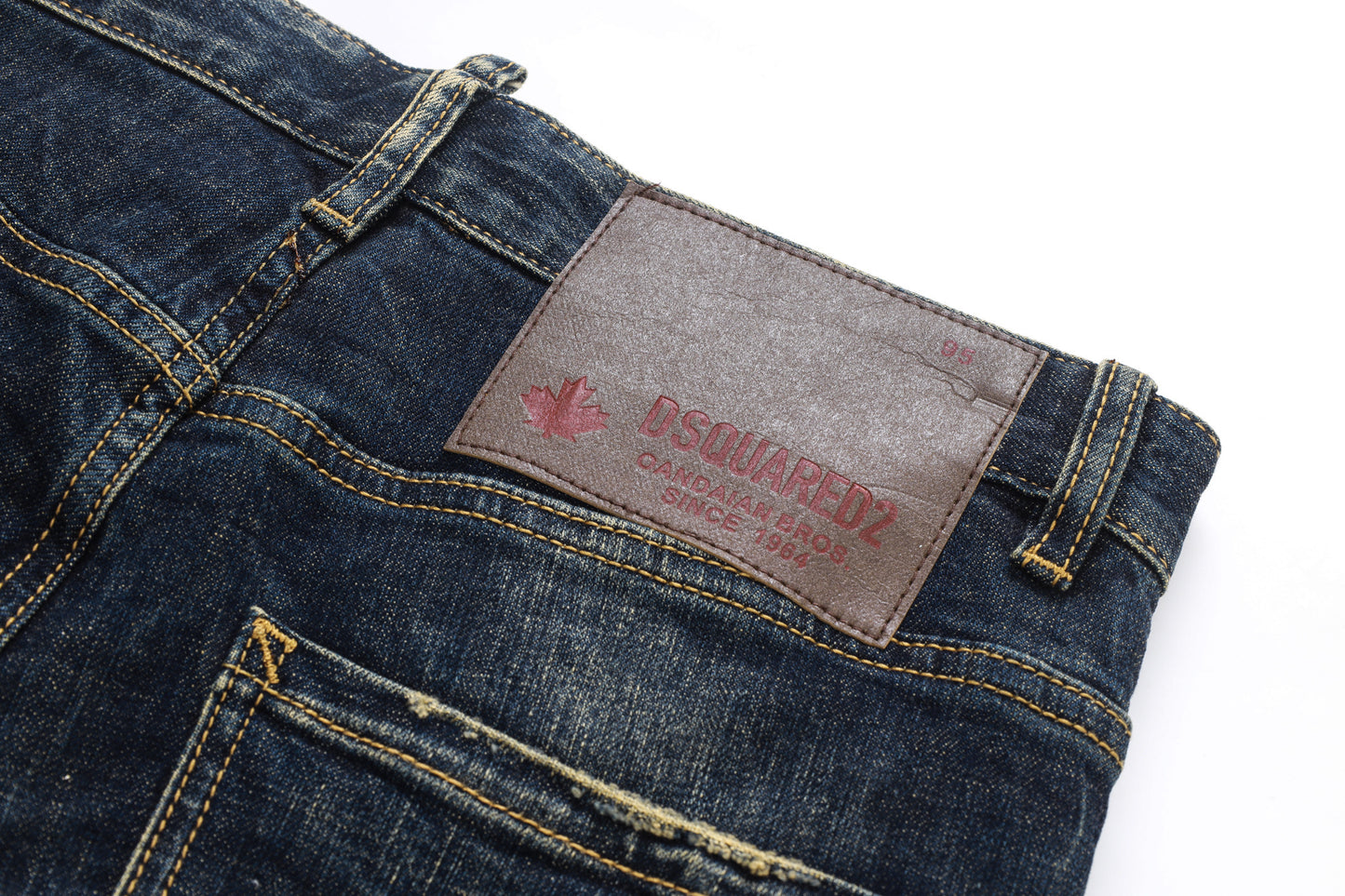 DSQ2 New Maple Leaf Jeans