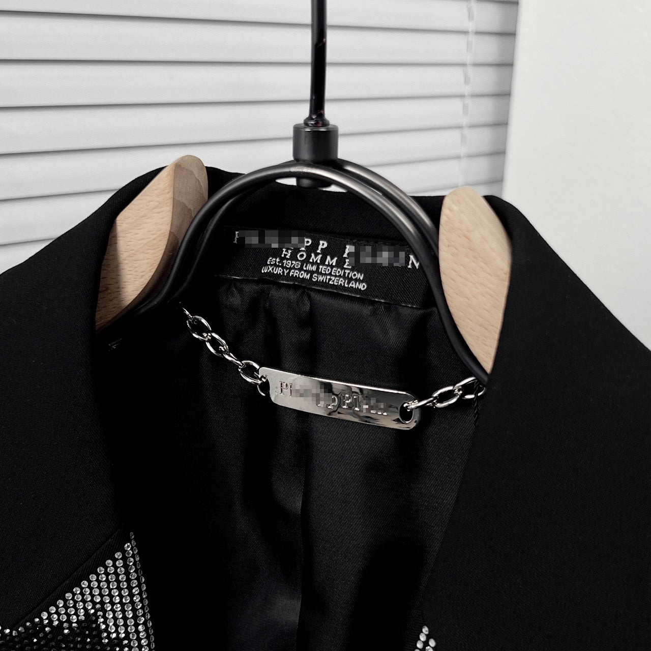 PP Men's Rhinestone Collar Suit