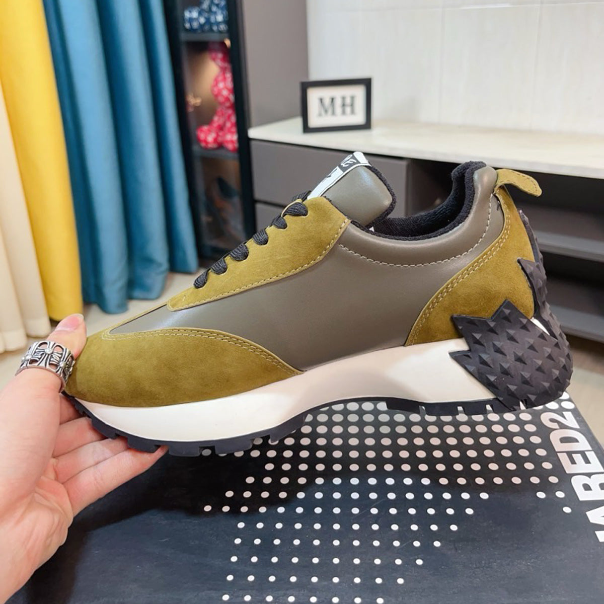 SOLA-DSQ2 New Leather Men's  Sneakers