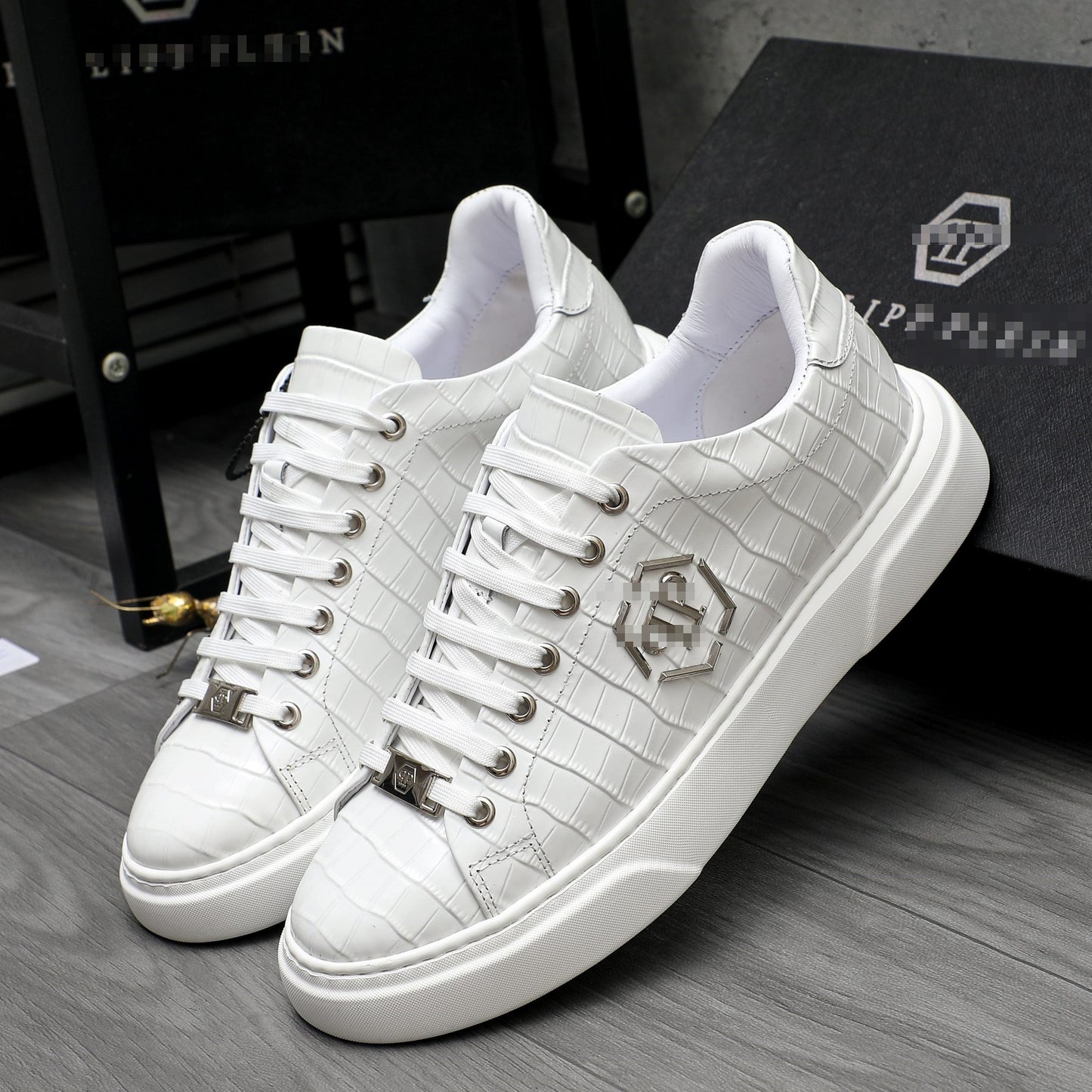 PP Snake print sneakers
