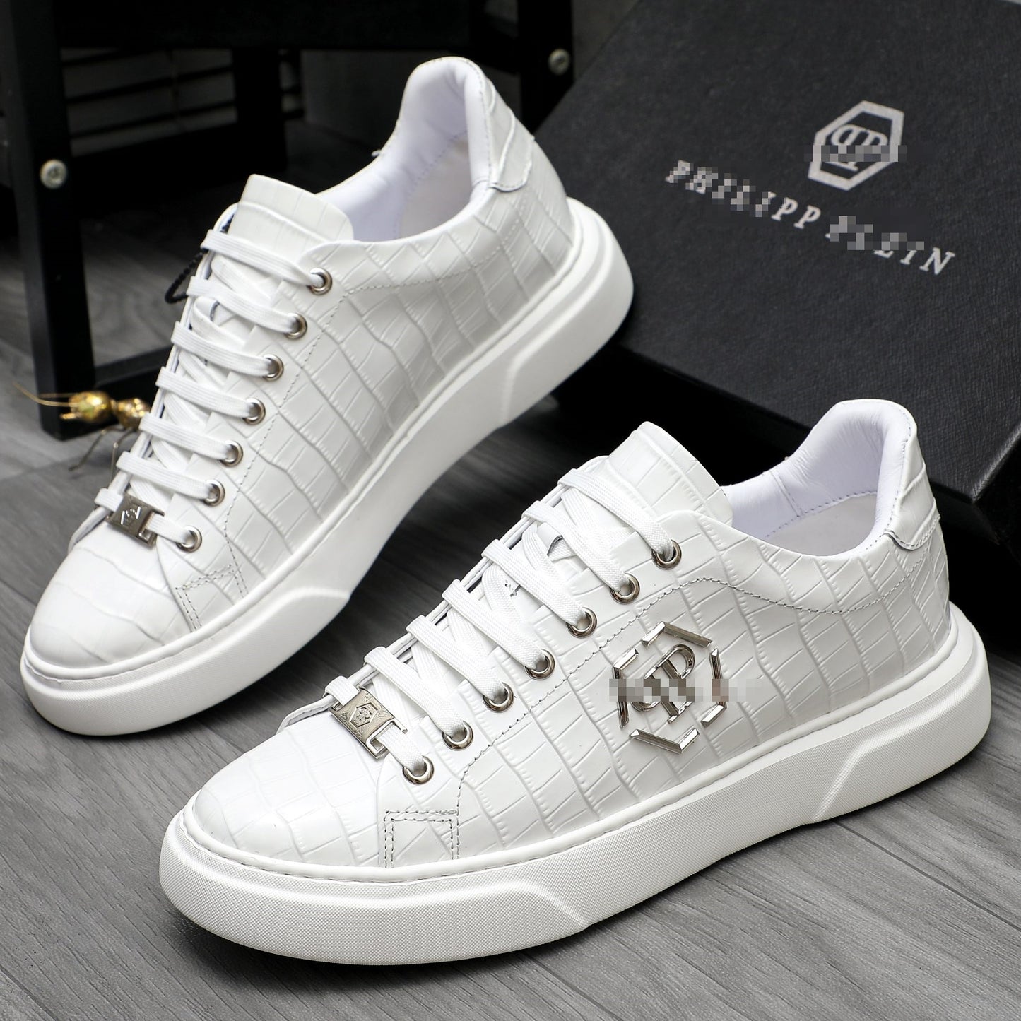 PP Snake print sneakers