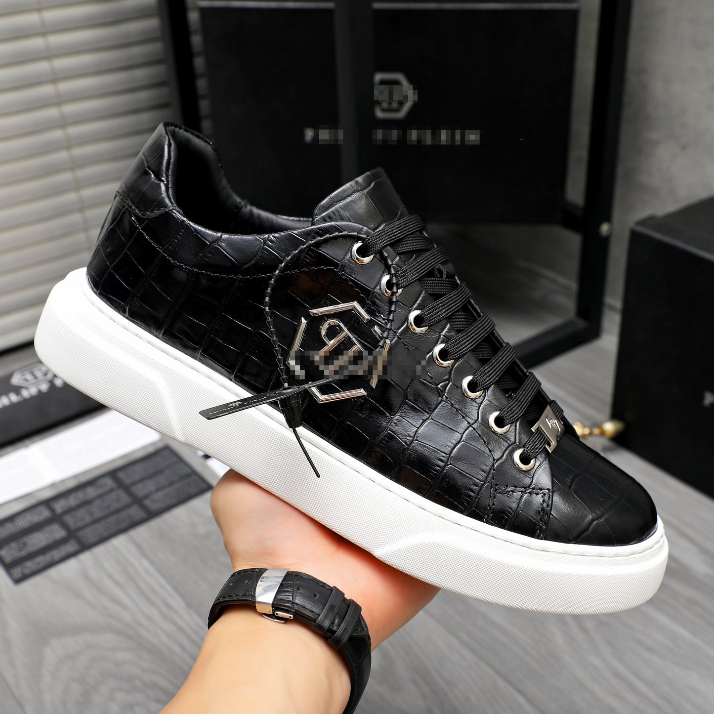 PP Snake print sneakers