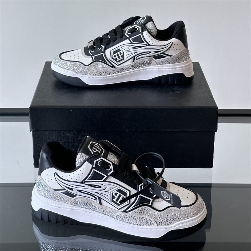 SOLA letter leather Sneakers