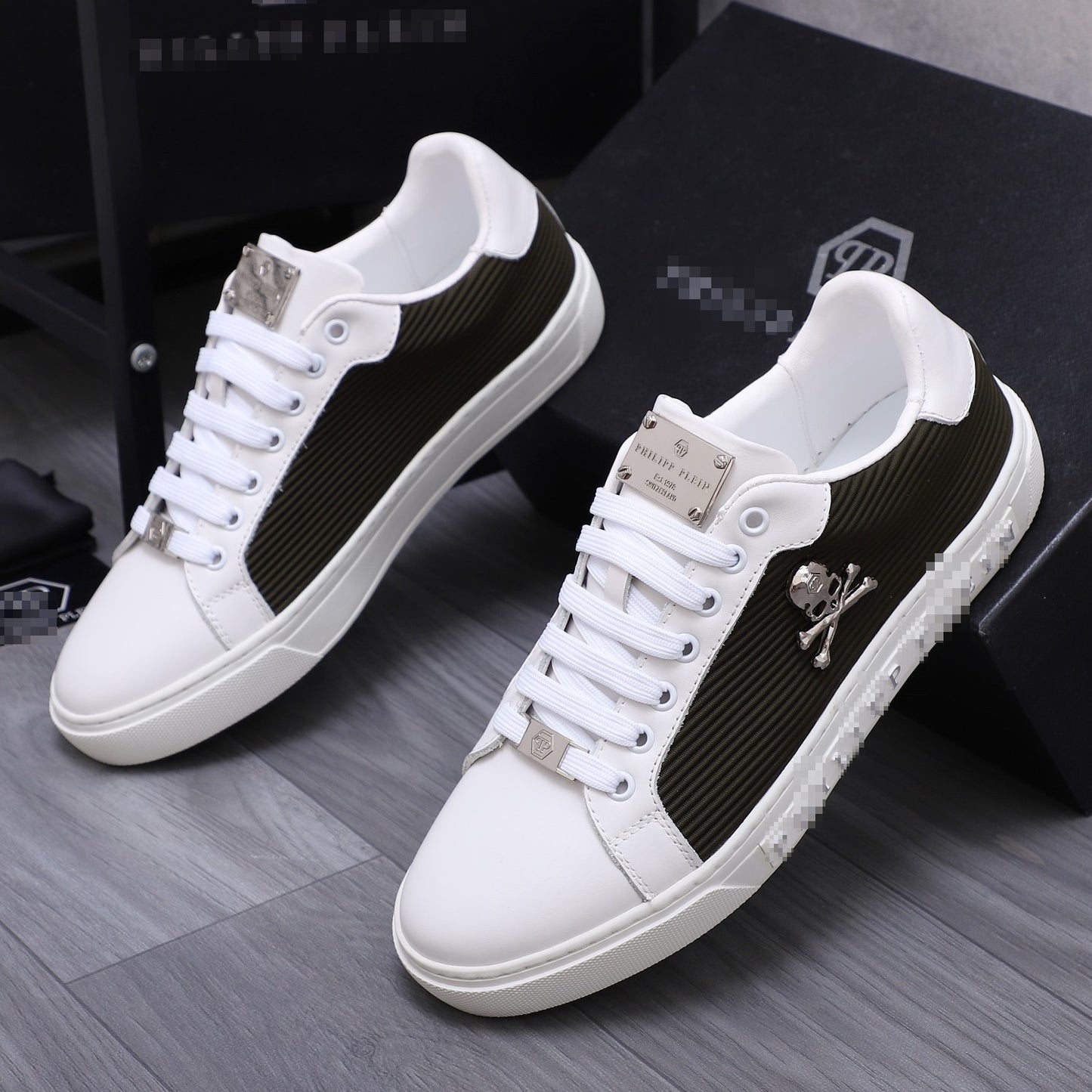 PP Men's Leather Sneaker