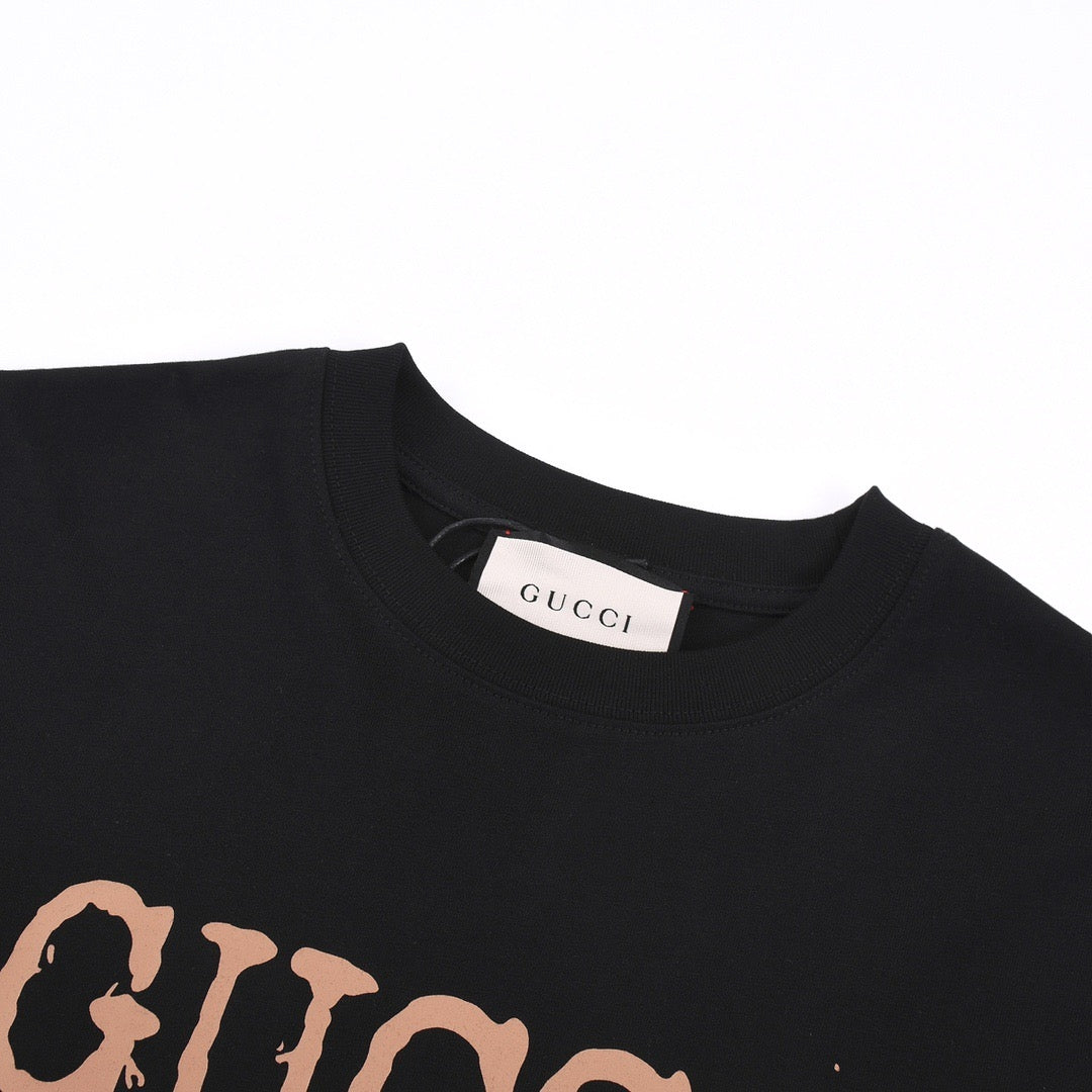 Gucci Logo T-Shirt - Image 11