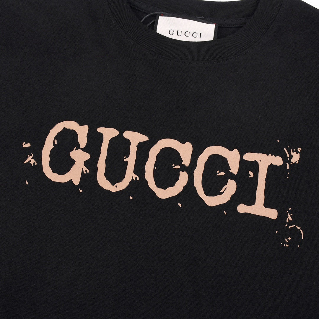 Gucci Logo T-Shirt - Image 14