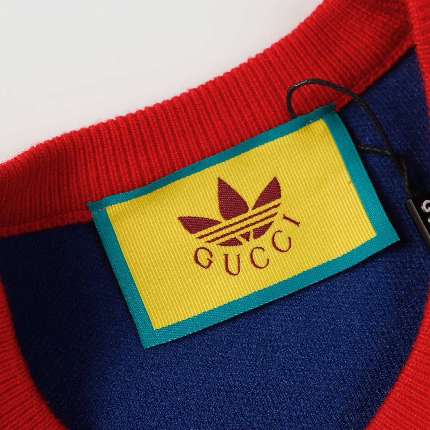 Gucci Signature 15FA Sweater - Image 3