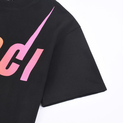 Gucci Signature 5F58 T-Shirt - Image 4
