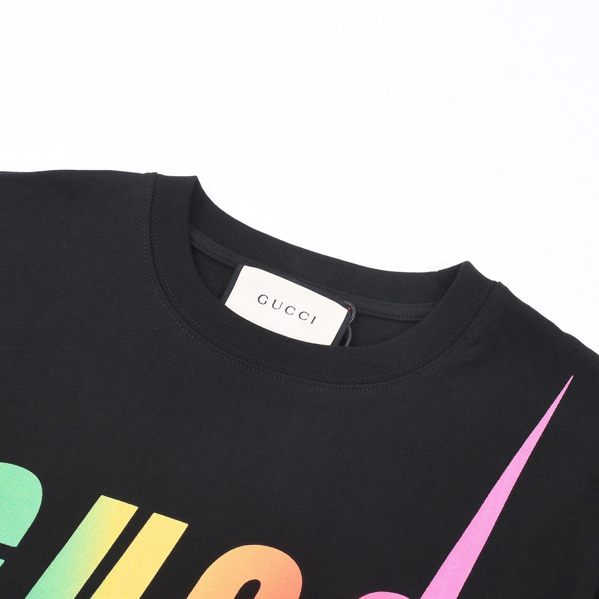 Gucci Signature 5F58 T-Shirt - Image 2