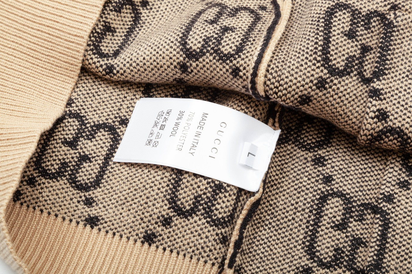 Gucci Signature BE7D Sweater - Image 62