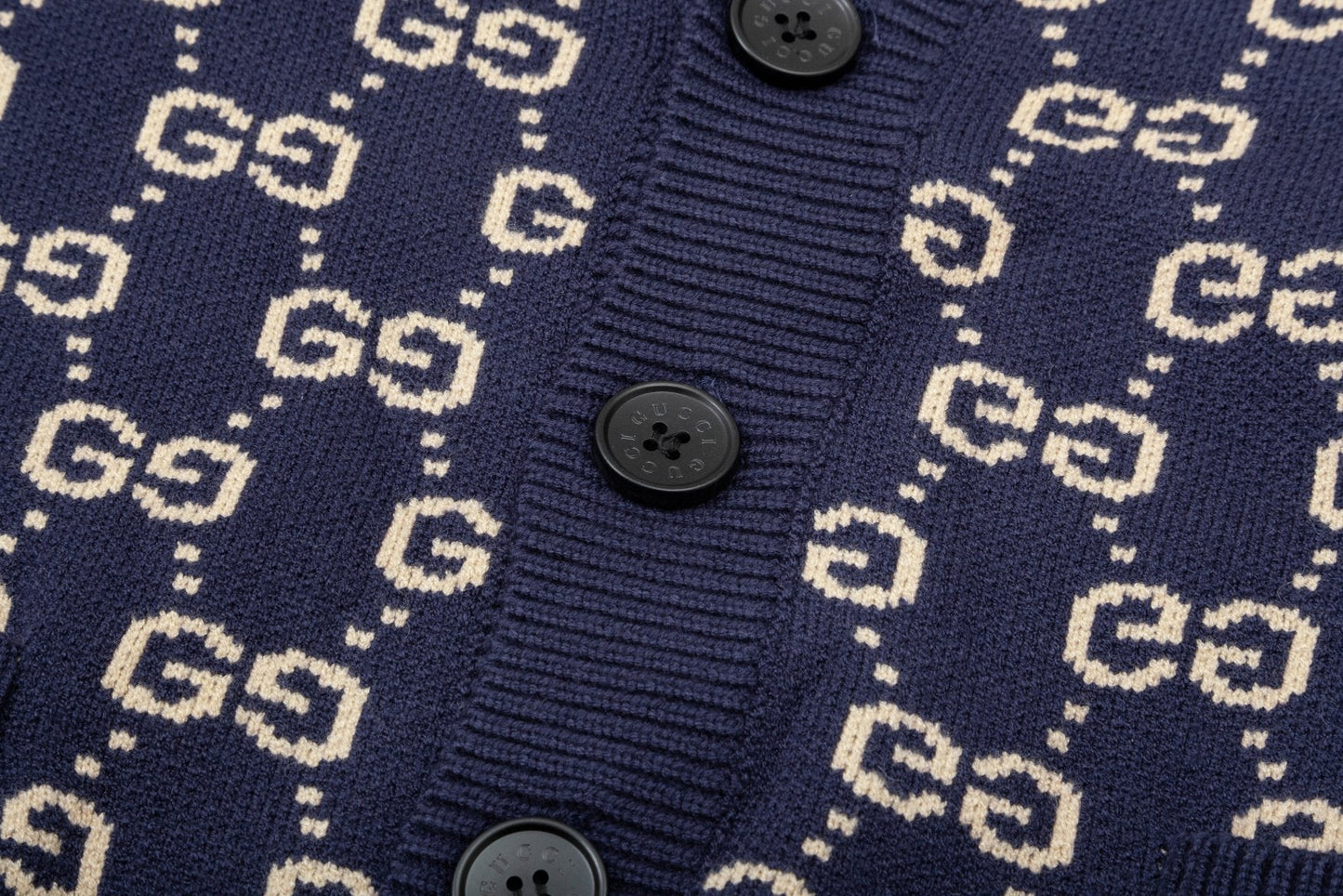 Gucci Signature 9199 Sweater - Image 15