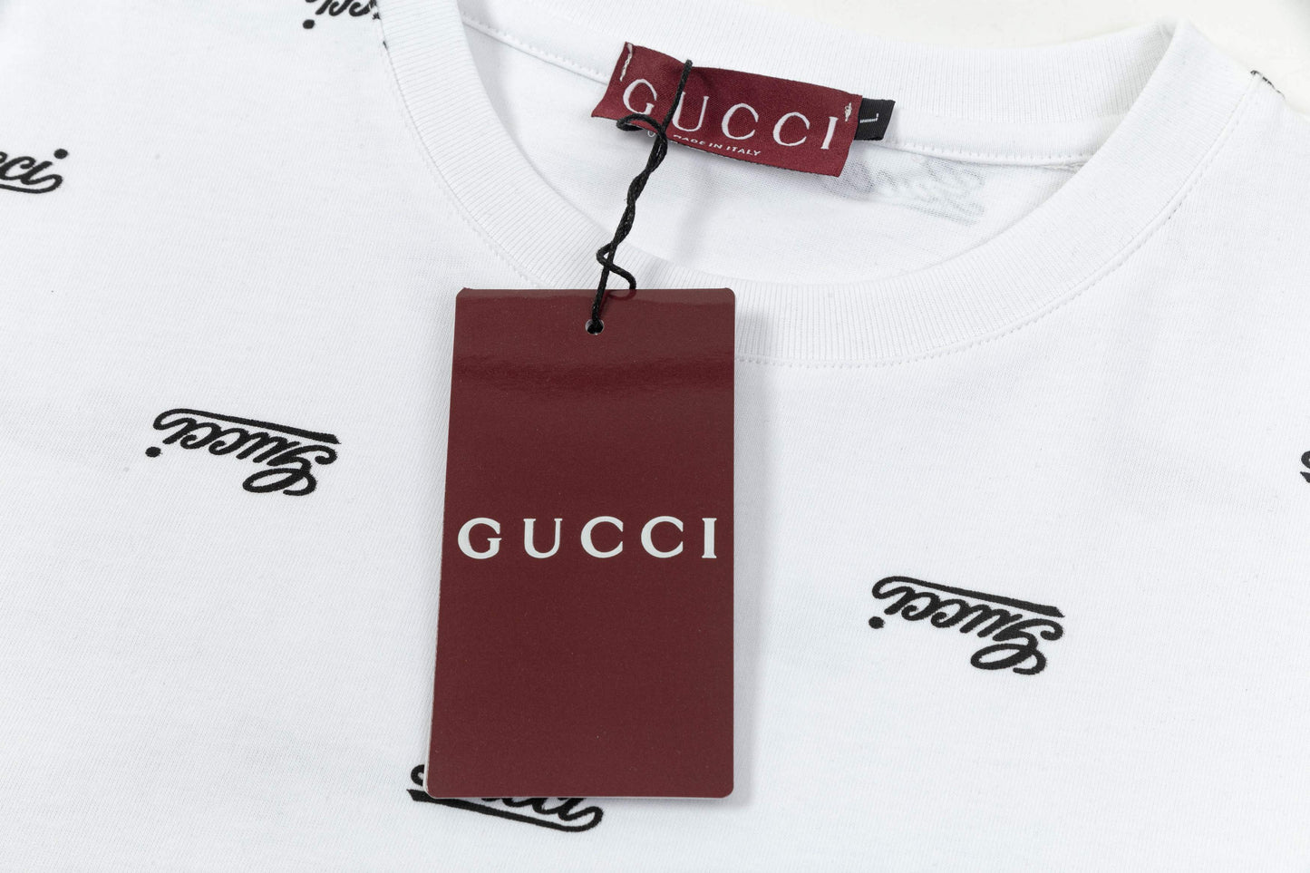Gucci Signature 9D21 T-Shirt - Image 13