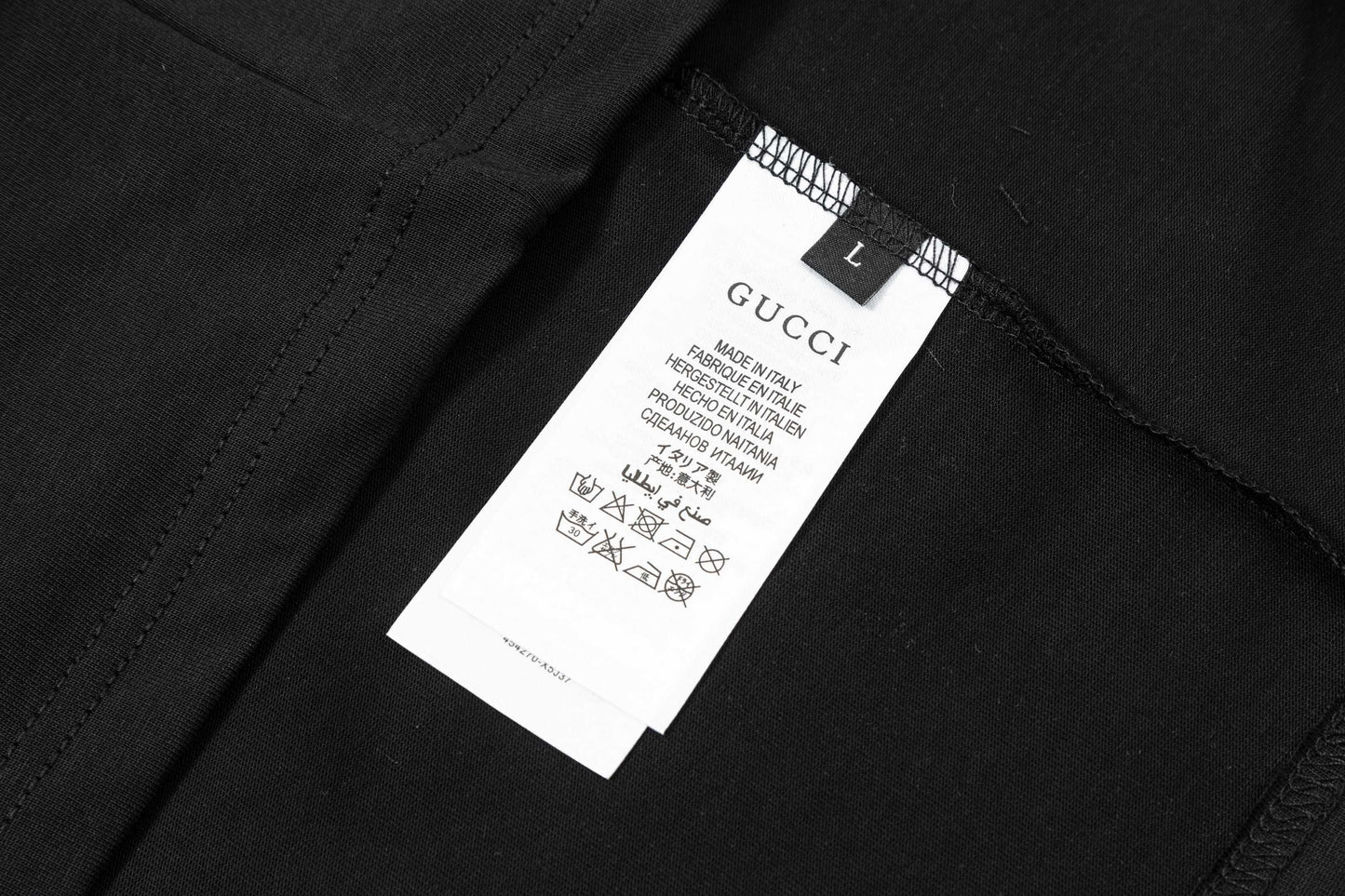 Gucci Graffiti Logo T-Shirt - Image 8