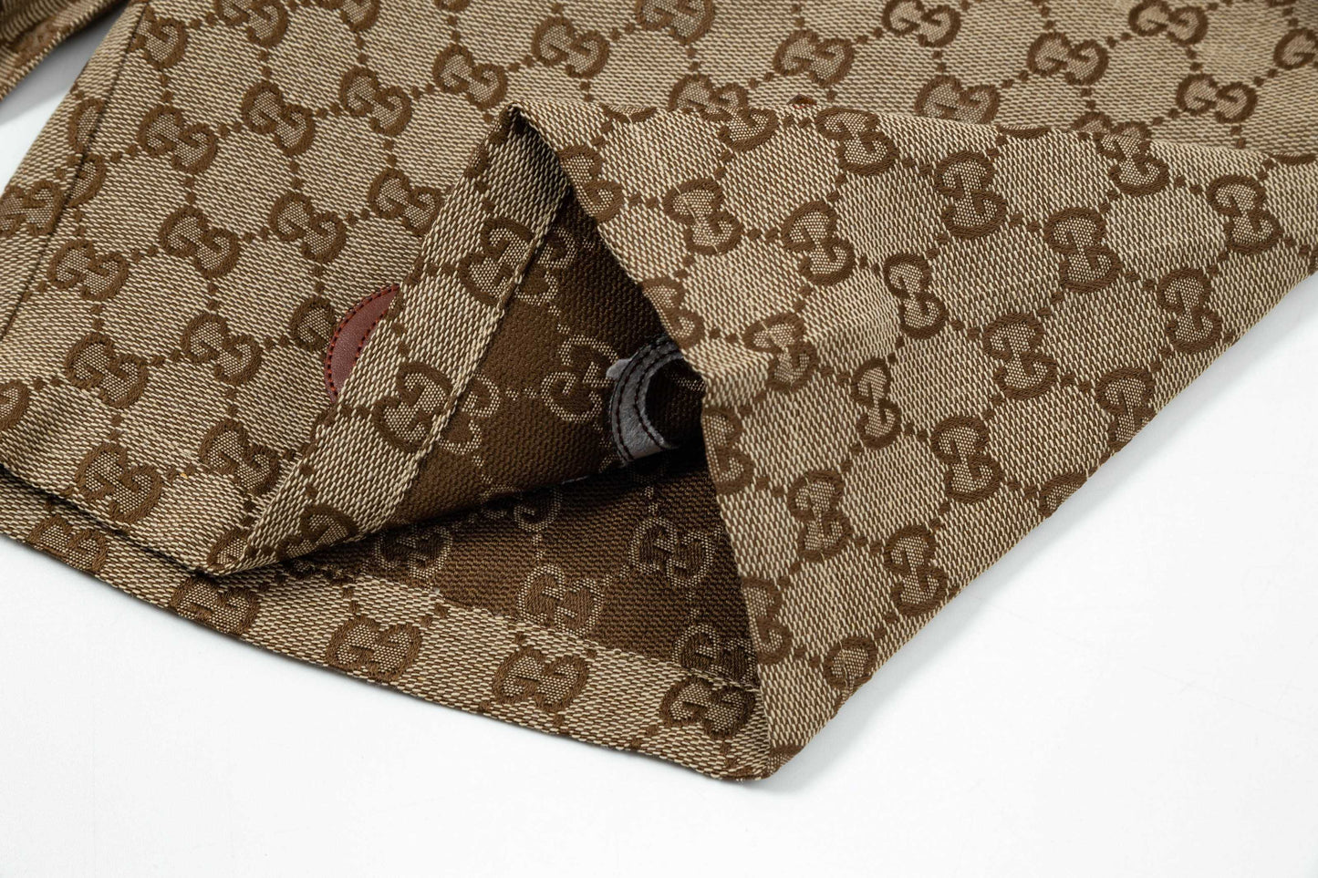 Gucci Signature 7F1D Shorts - Image 84