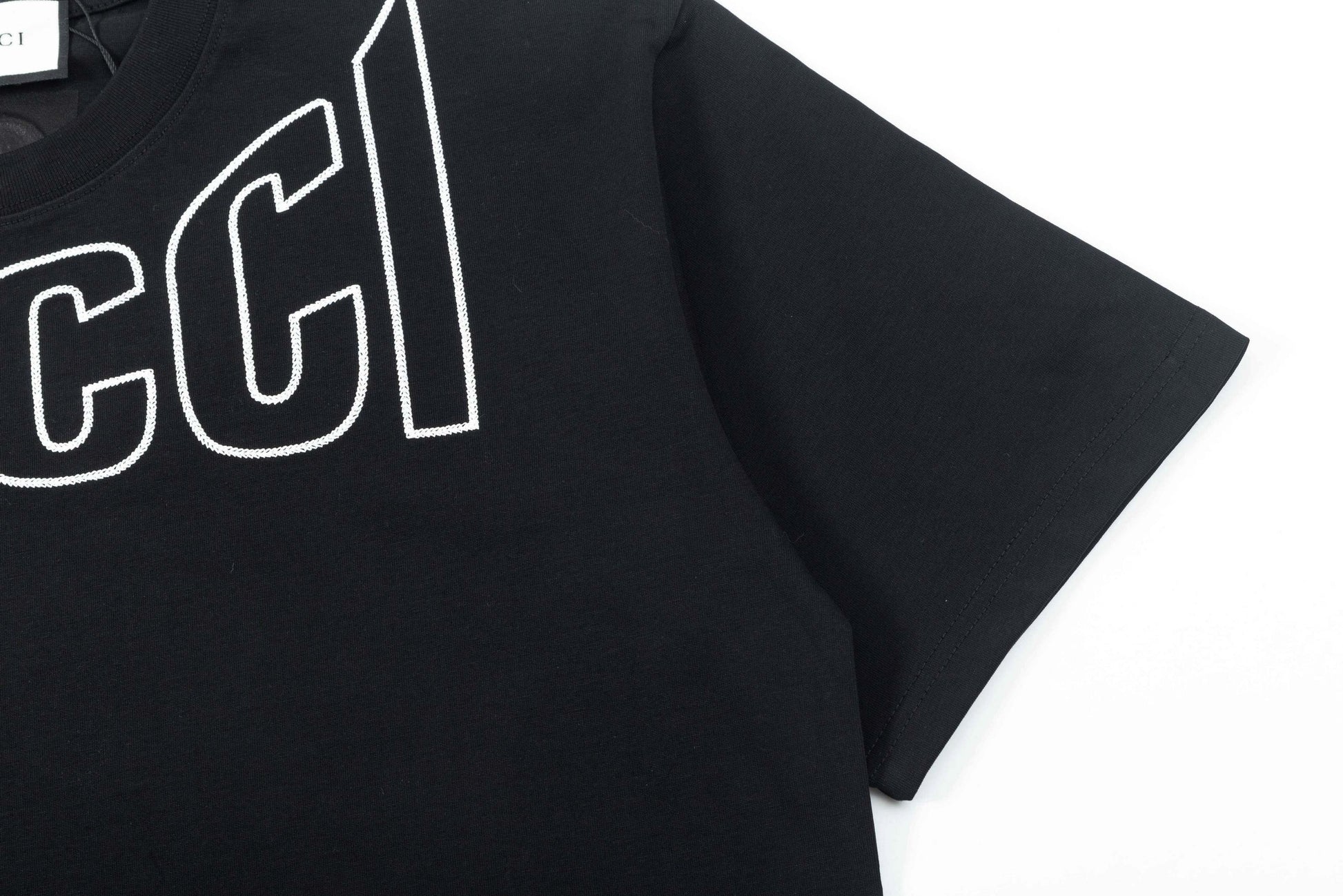 Gucci Logo T-Shirt - Image 6