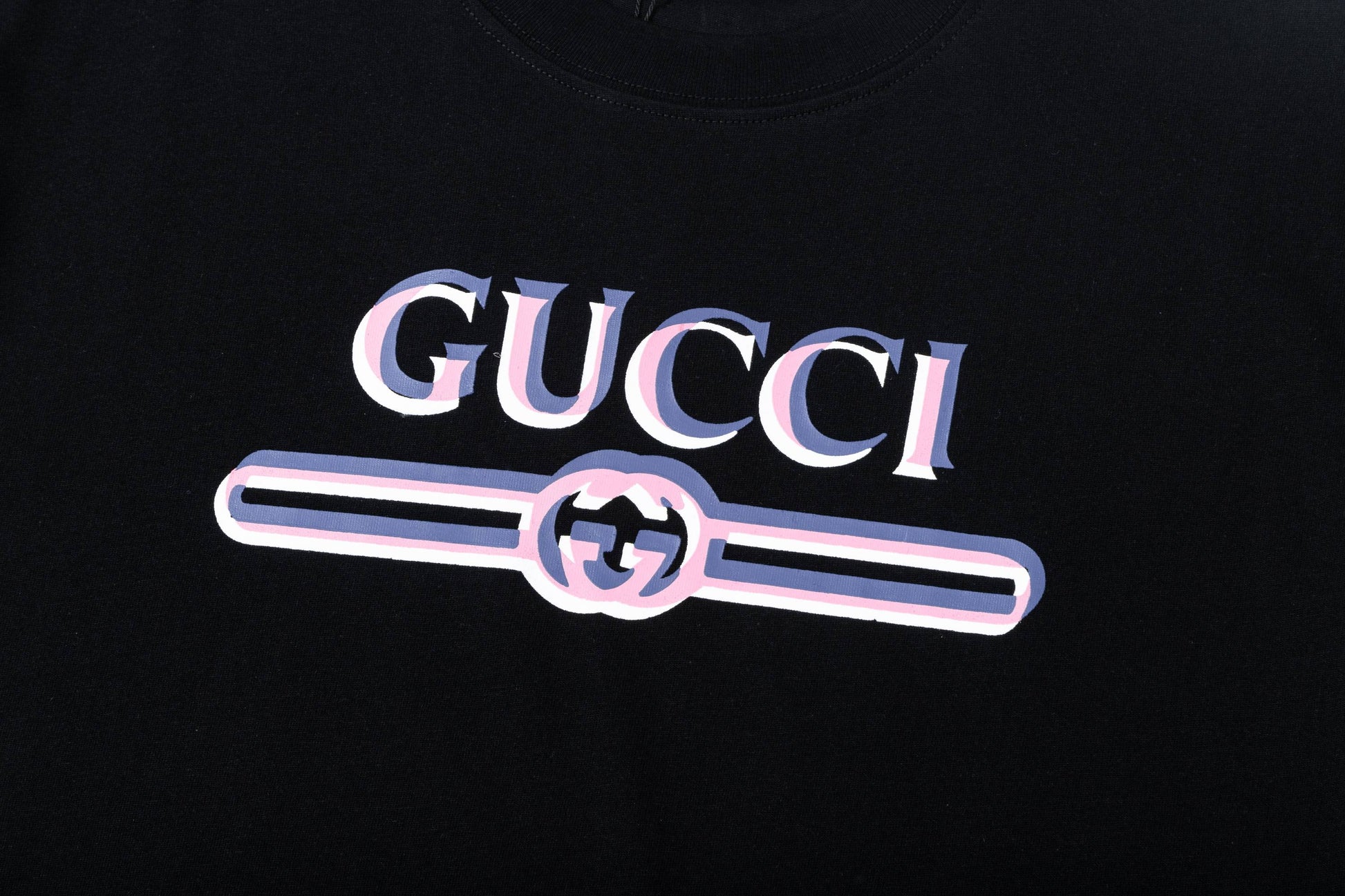 Gucci Logo T-Shirt - Image 22