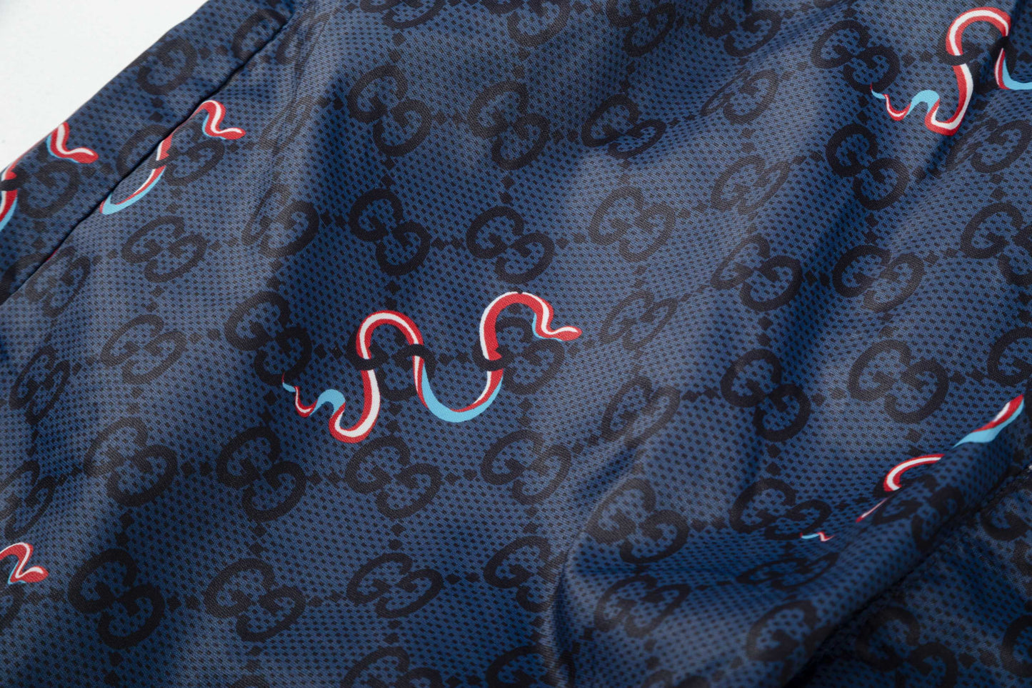 Gucci Signature 9B86 Shorts - Image 6