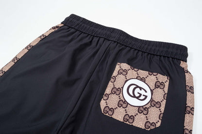 Gucci Signature 5F93 Shorts - Image 4