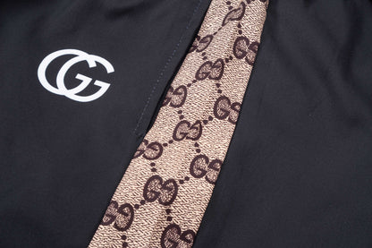 Gucci Signature 5F93 Shorts - Image 5