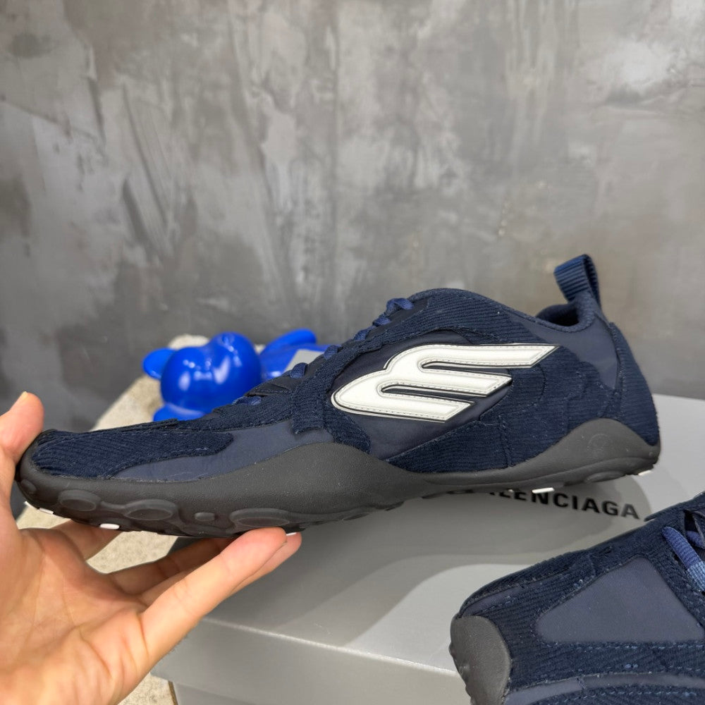 Balenciaga Monday Ultra Sneaker #03 - Color 01 - Image 5