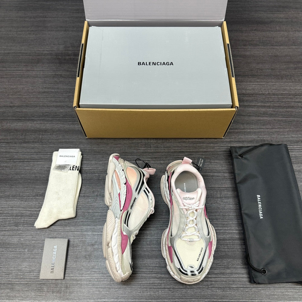 Balenciaga Triple S Sneaker #02 - Color 01 - Image 7