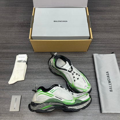 Balenciaga Triple S Sneaker #01 - Color 04 - Image 4