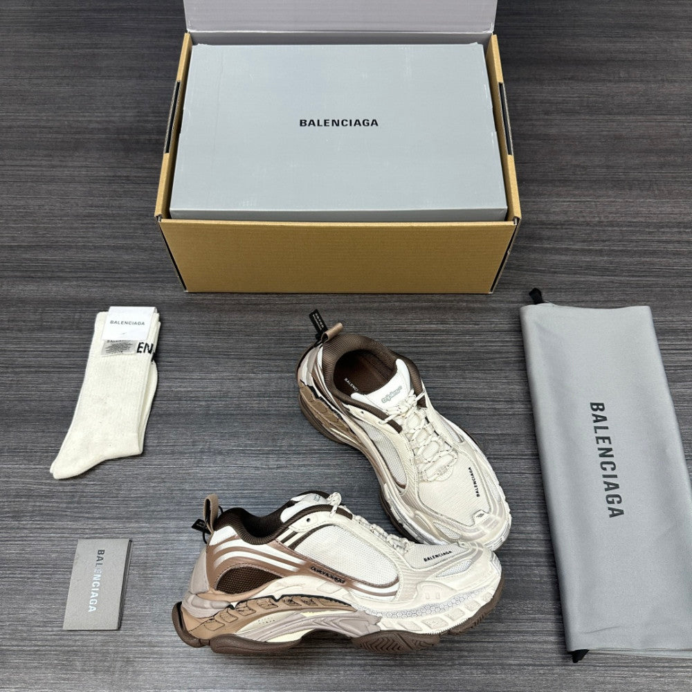 Balenciaga Triple S Sneaker #01 - Color 02 - Image 4