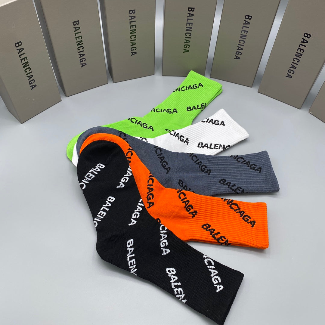 Balenciaga Men’s Essentials 5-Pack - Image 7